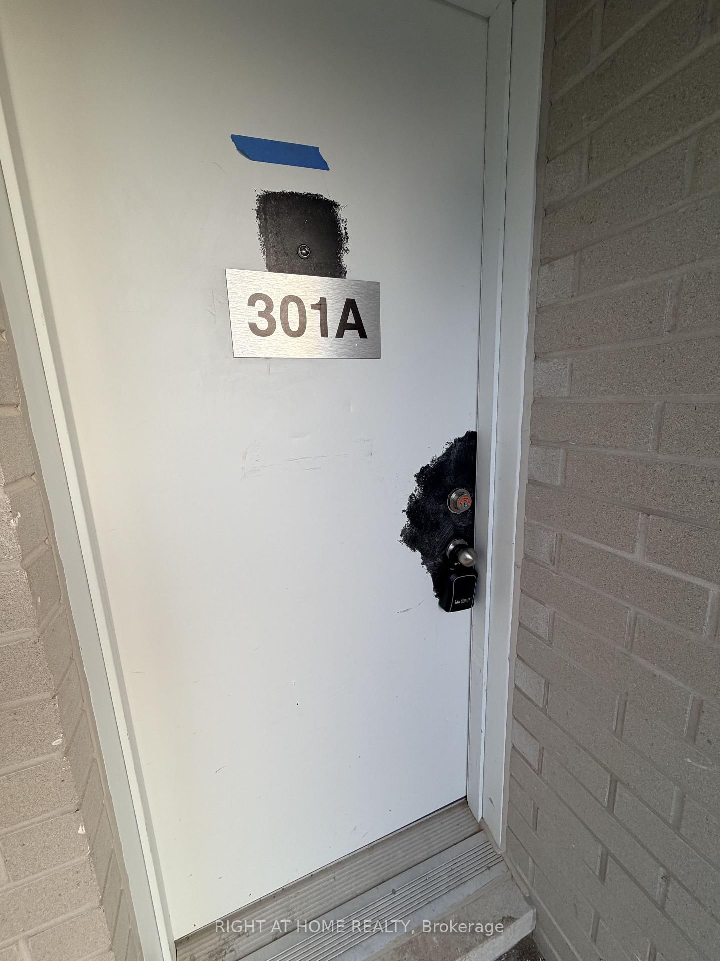 16 Melbourne Avenue, Unit 301A - Photo 4