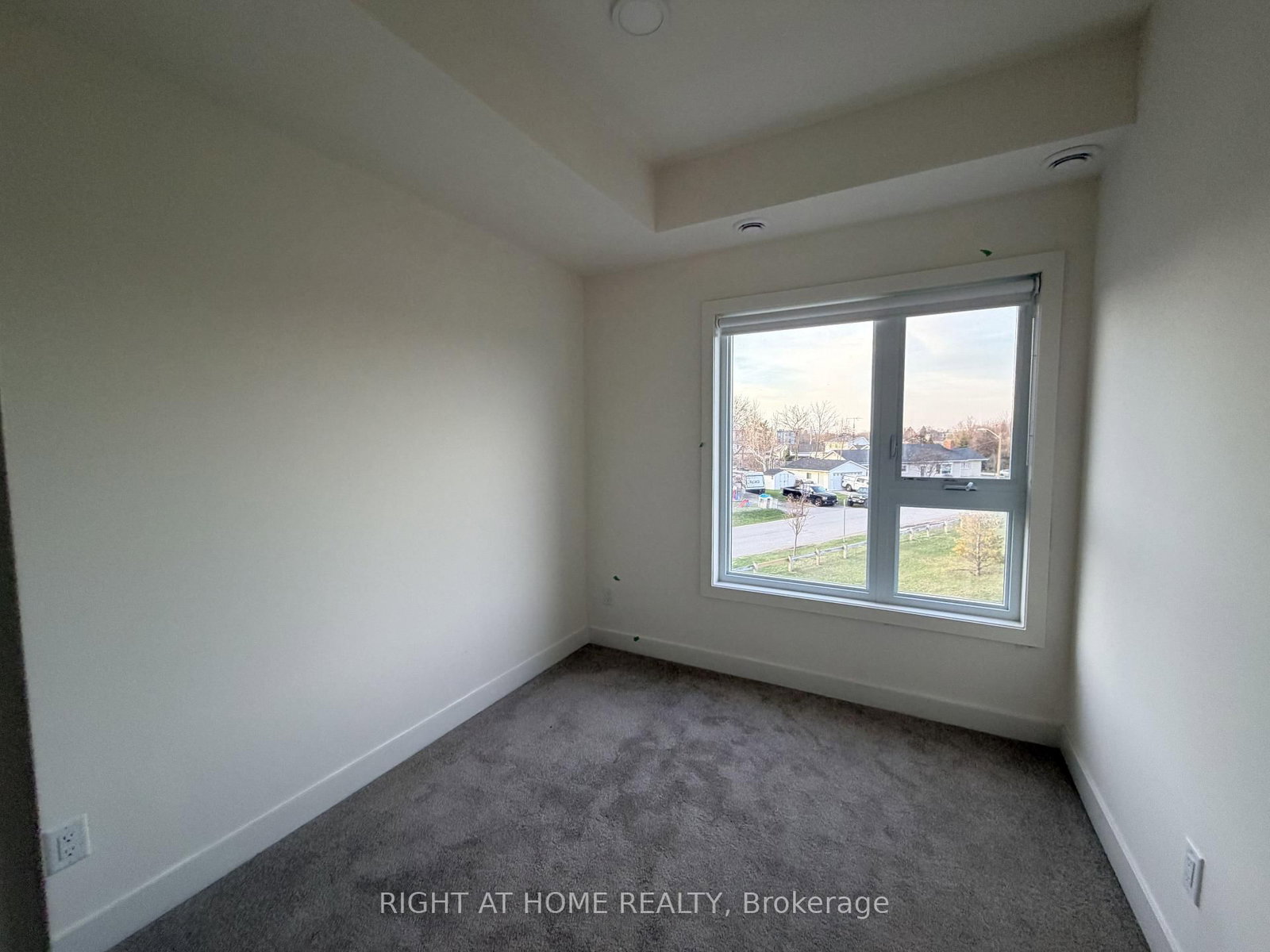 16 Melbourne Avenue, Unit 301A - Photo 5