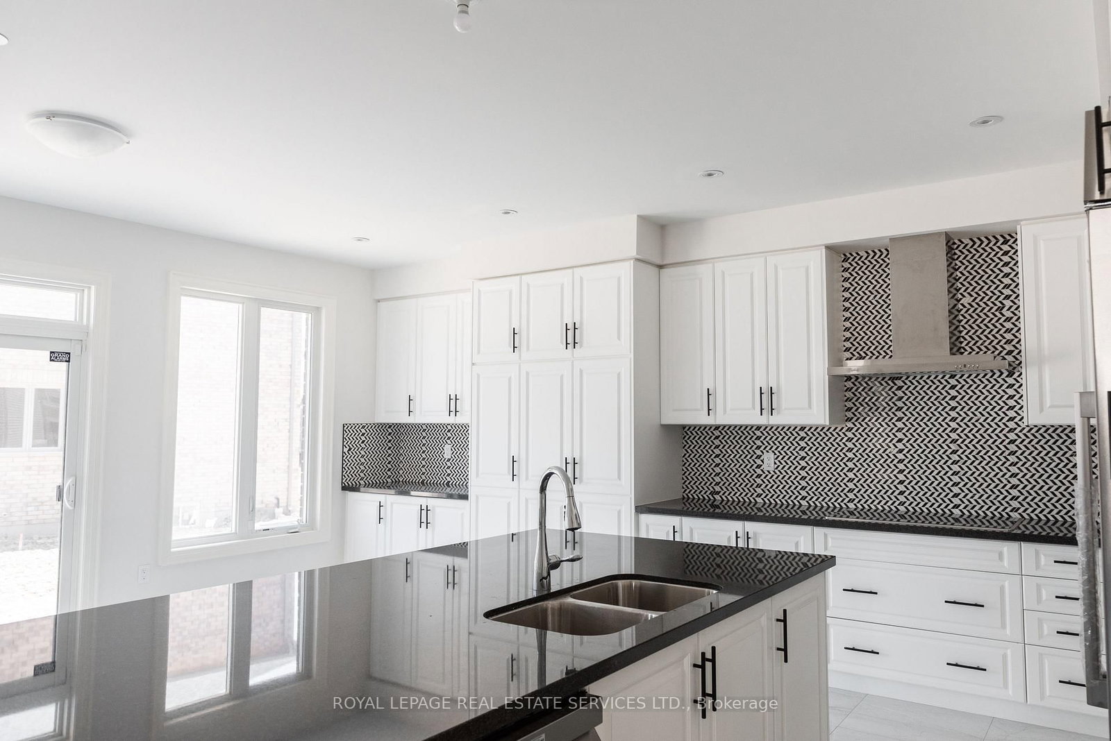 406 Humphrey Street - Photo 6