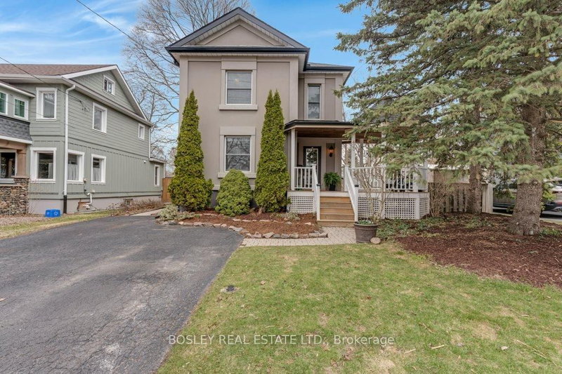 home for sale on 423 William Street W