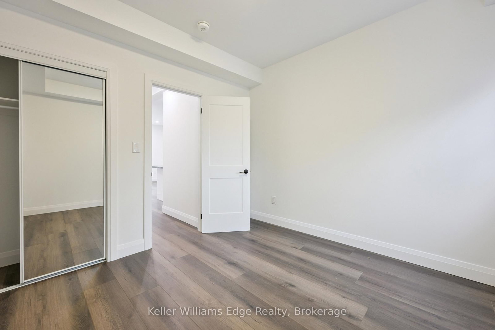 Detached House for sale at 161 Weir Street, Hamilton, Ontario, L8H 5G1 - Homeside - MLS: X12972358