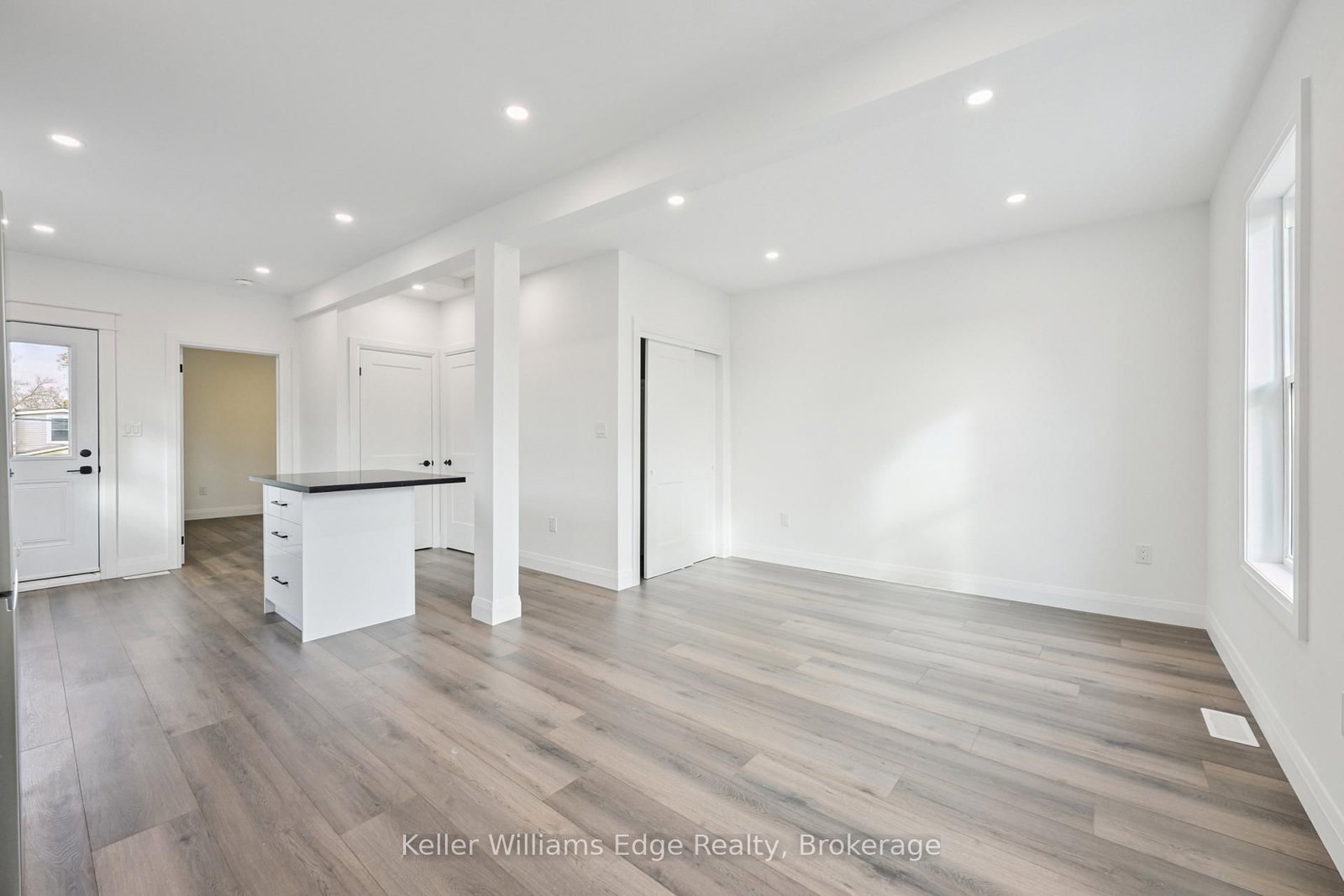 Detached House for sale at 161 Weir Street, Hamilton, Ontario, L8H 5G1 - Homeside - MLS: X12972358