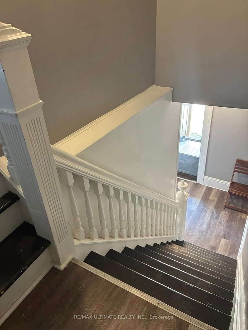 282 Brant Ave N, Brantford, N3T 3J7 | Image 3