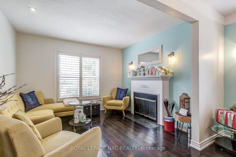 330 Gate St, Niagara-on-the-Lake, L0S 1J0 | Image 2