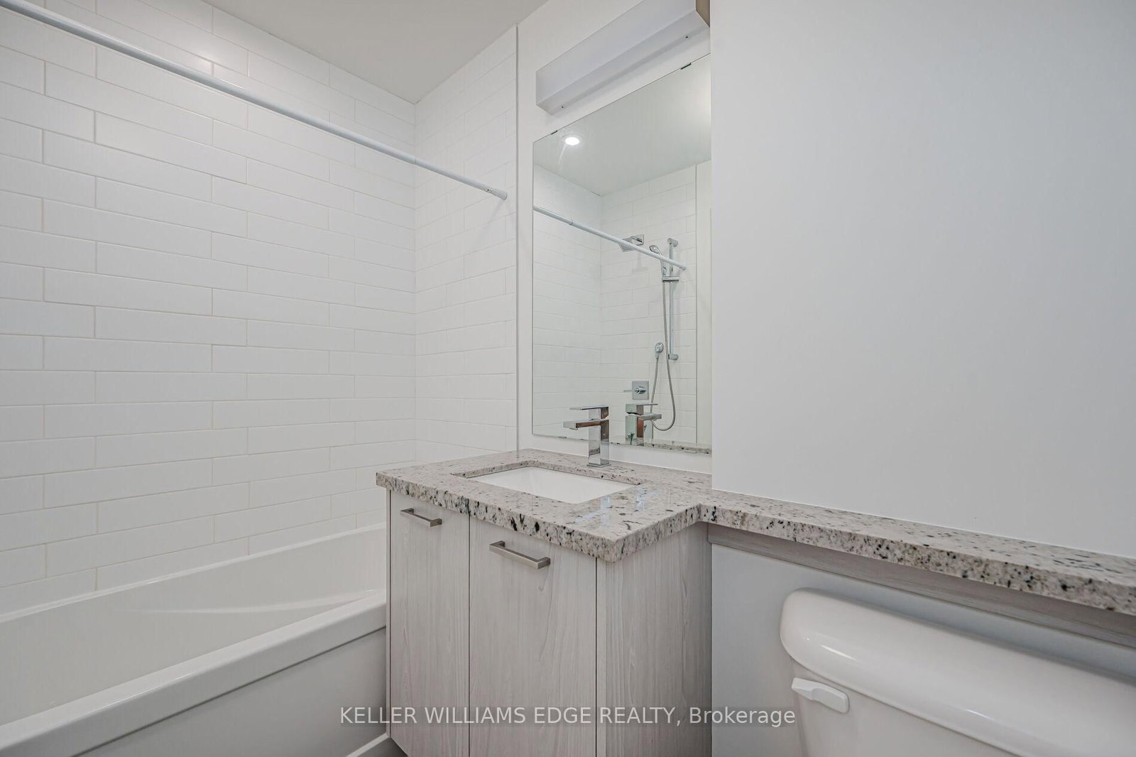 479 Charlton Avenue E, Unit 202 - Photo 18