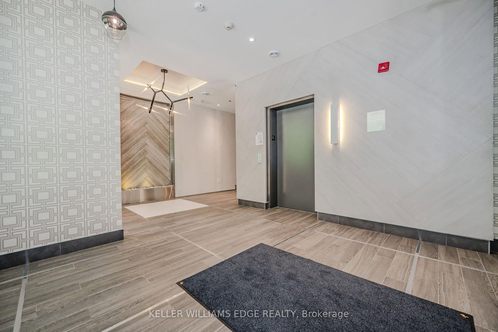 479 Charlton Avenue E, Unit 202 - Photo 6