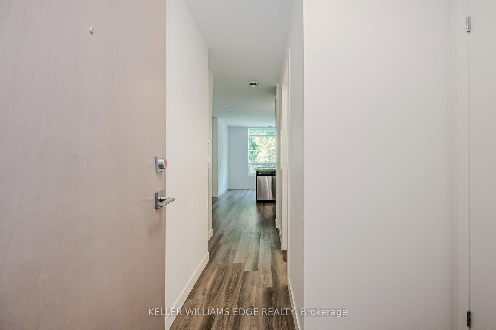 479 Charlton Avenue E, Unit 202 - Photo 8
