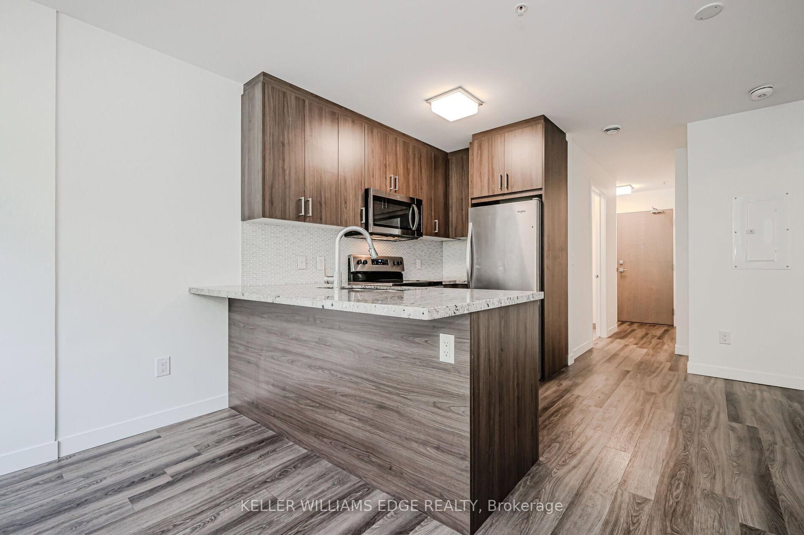 479 Charlton Avenue E, Unit 202 - Photo 9