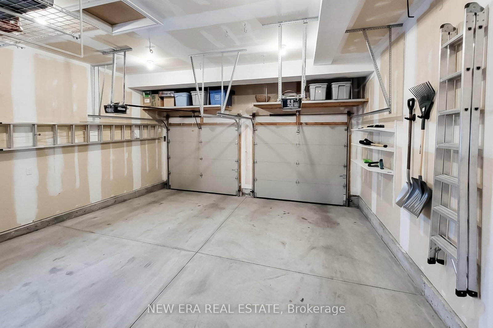 Listing Image 50