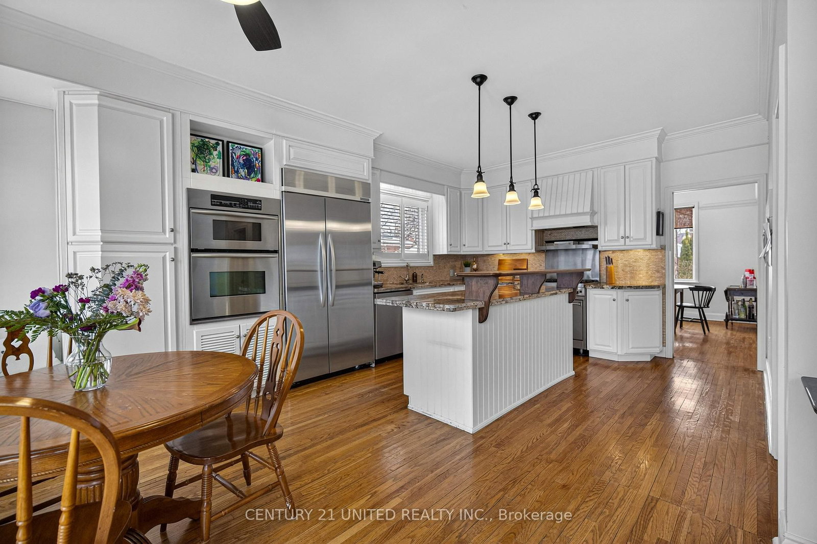 Listing Image 12