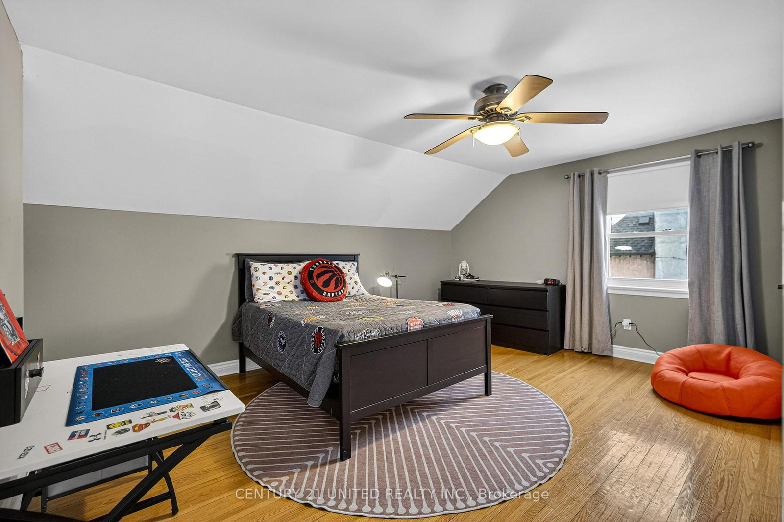 Detached House for sale at 499 Hunter Street, Peterborough, Ontario, K9H 2M9 - Town Ward 3 - MLS: X12972768