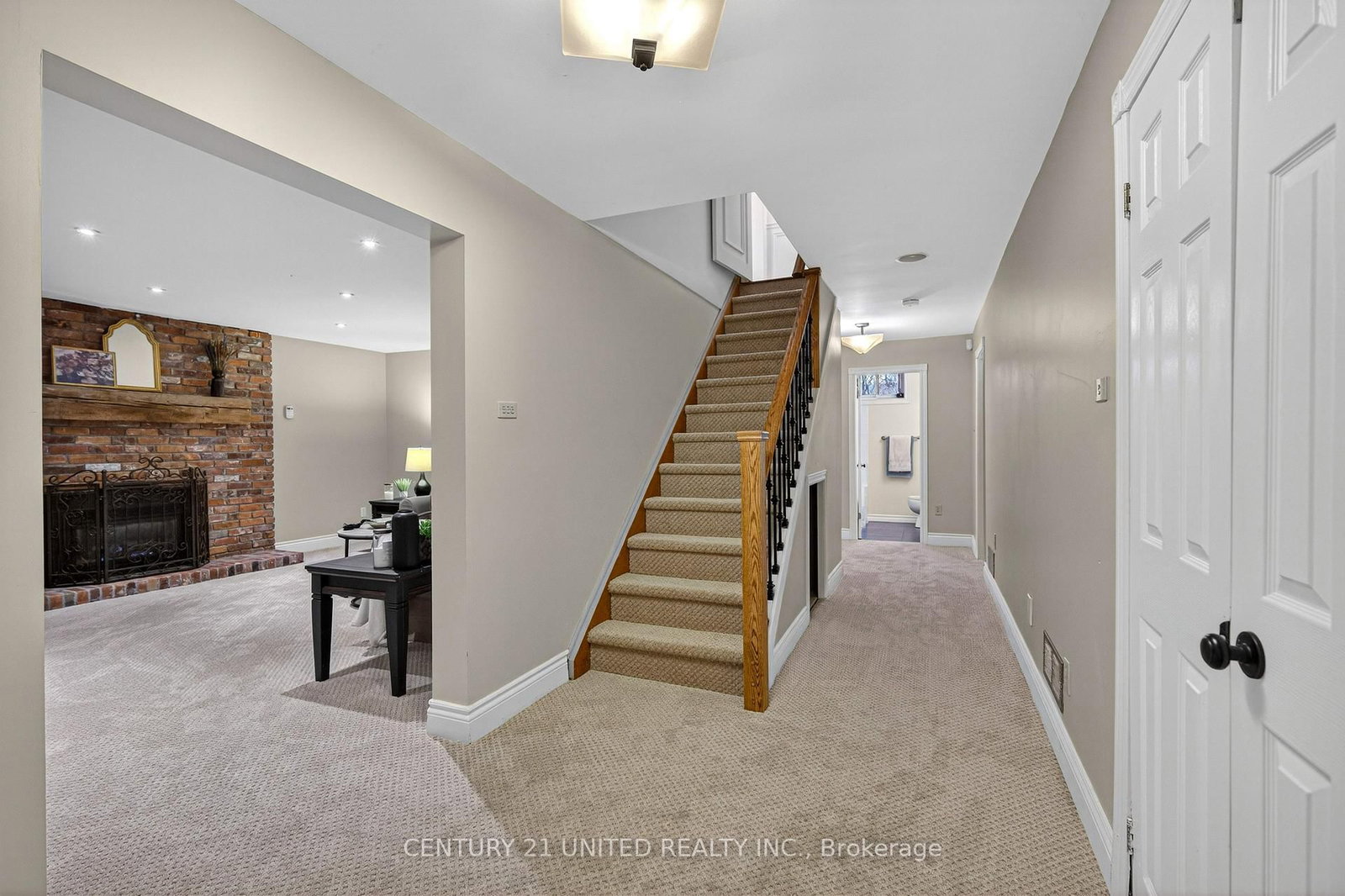 Detached House for sale at 499 Hunter Street, Peterborough, Ontario, K9H 2M9 - Town Ward 3 - MLS: X12972768