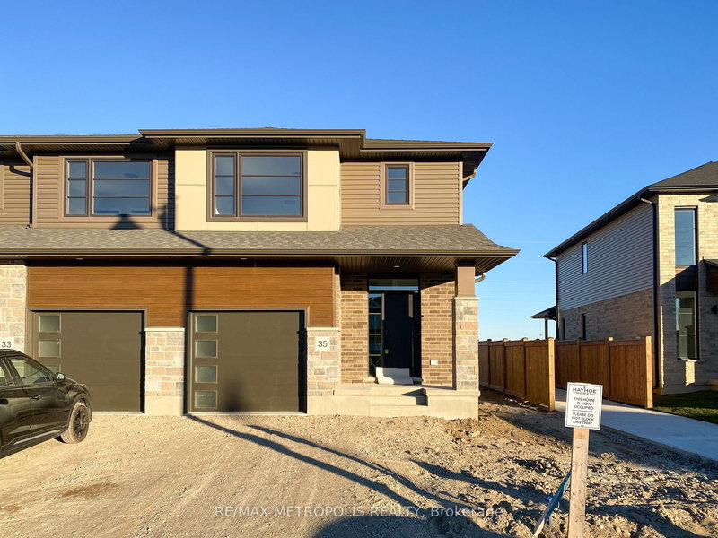 home for lease on 35 EVYLEAN Court