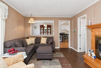 272 Crosby Drive • Kawartha Lakes, ON photo 3