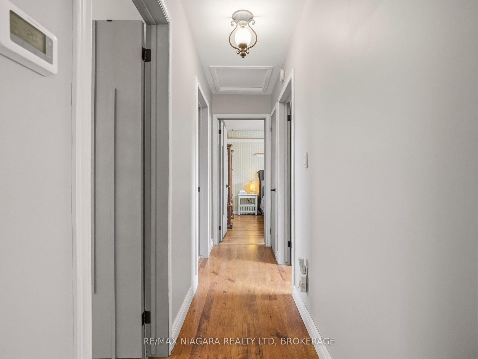 Detached House for sale at 883 Ridge Road, Fort Erie, Ontario, L0S 1N0 - Ridgeway - MLS: X12972946