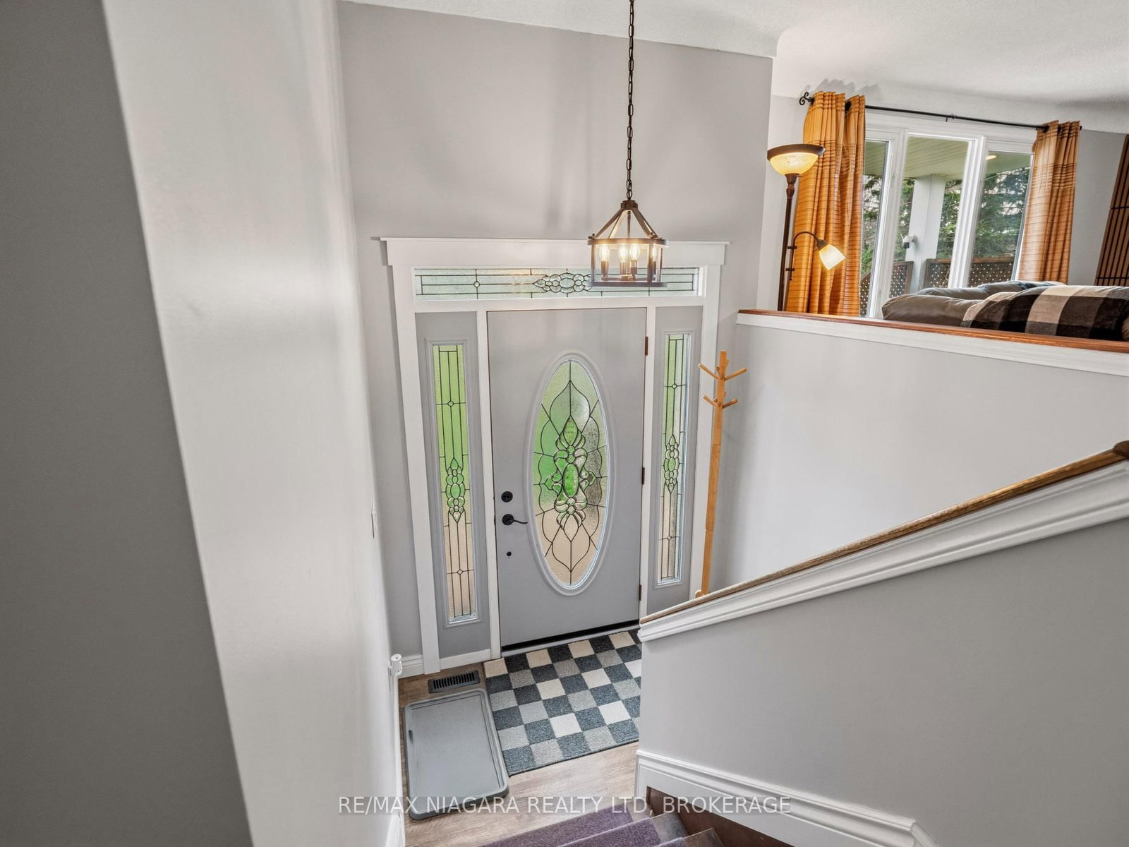 Detached House for sale at 883 Ridge Road, Fort Erie, Ontario, L0S 1N0 - Ridgeway - MLS: X12972946