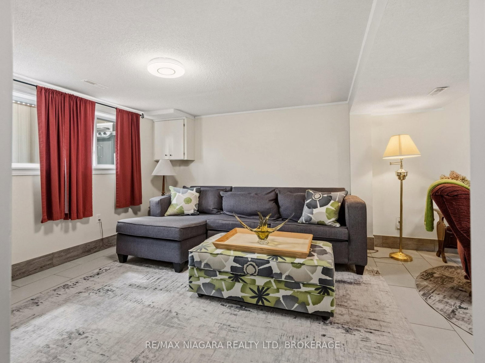 Detached House for sale at 883 Ridge Road, Fort Erie, Ontario, L0S 1N0 - Ridgeway - MLS: X12972946