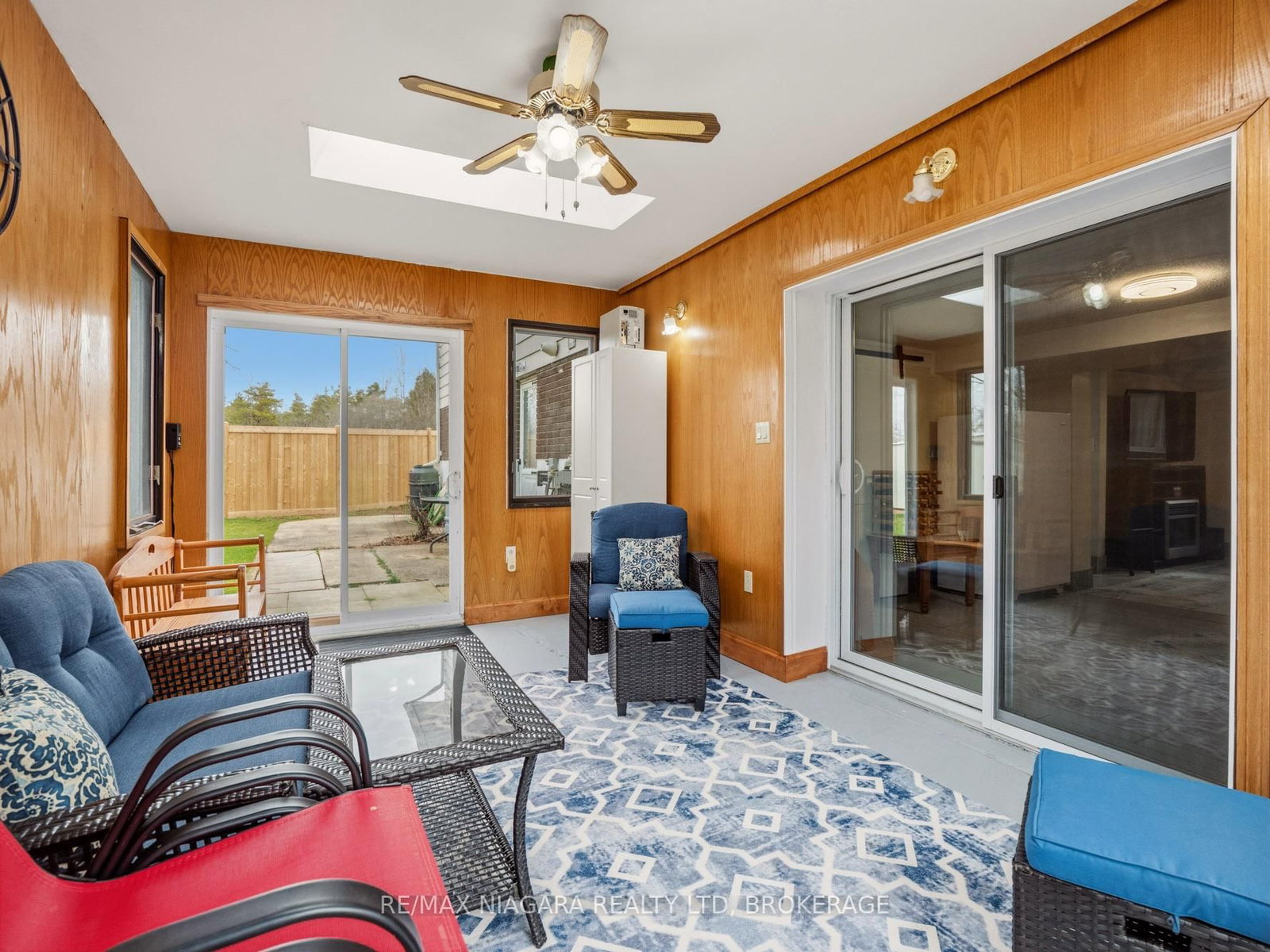 Detached House for sale at 883 Ridge Road, Fort Erie, Ontario, L0S 1N0 - Ridgeway - MLS: X12972946