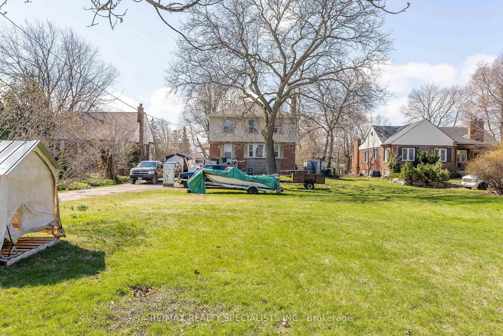 Detached House for sale at 970 Concession Street, Hamilton, Ontario, L8T 1A1 - Sunninghill - MLS: X12973084