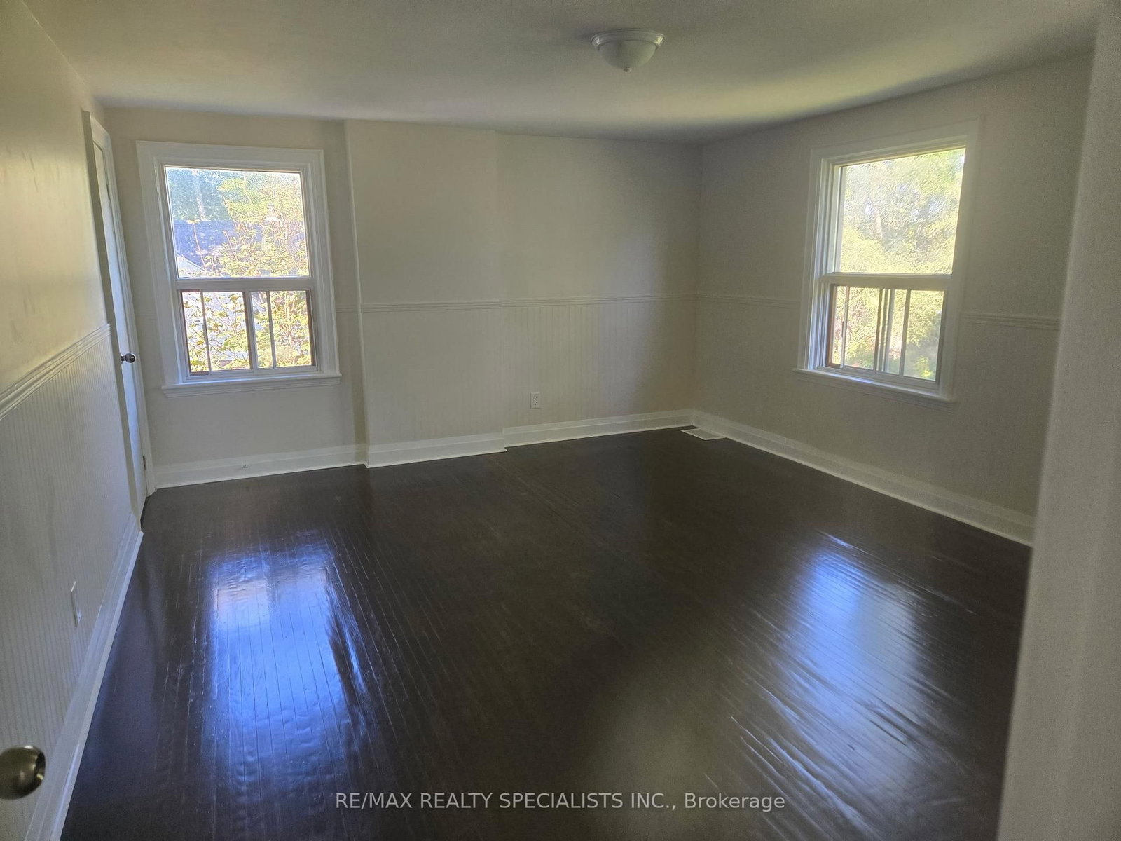 Detached House for sale at 970 Concession Street, Hamilton, Ontario, L8T 1A1 - Sunninghill - MLS: X12973084