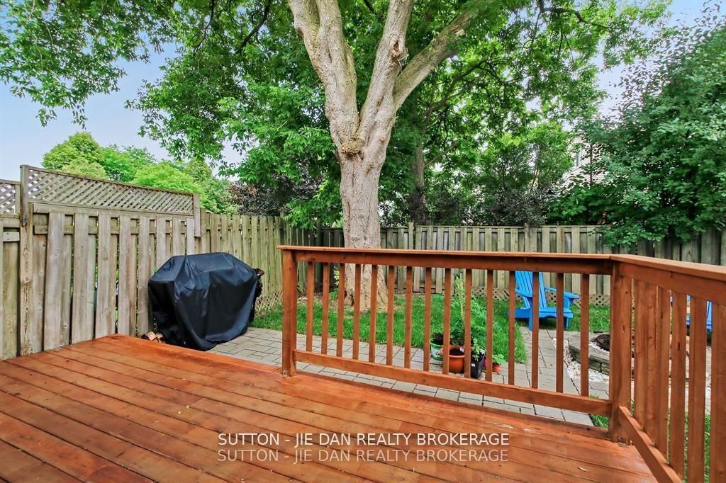 Detached House for sale at 55 CONSTABLE Court, London North, Ontario, N6G 3N7 - North I - MLS: X12973108