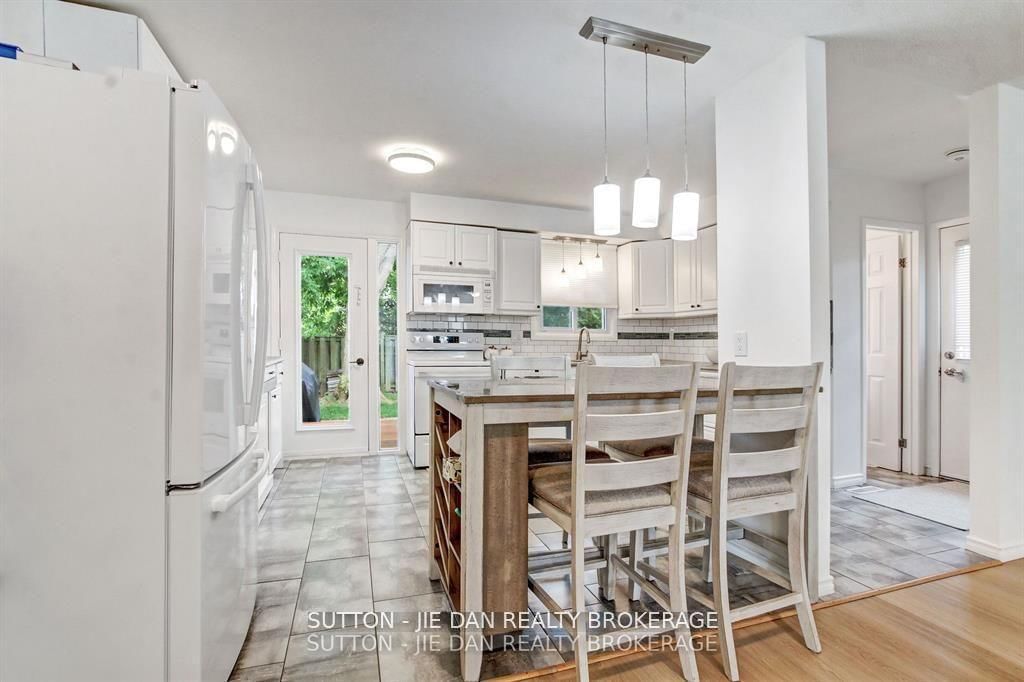 Detached House for sale at 55 CONSTABLE Court, London North, Ontario, N6G 3N7 - North I - MLS: X12973108