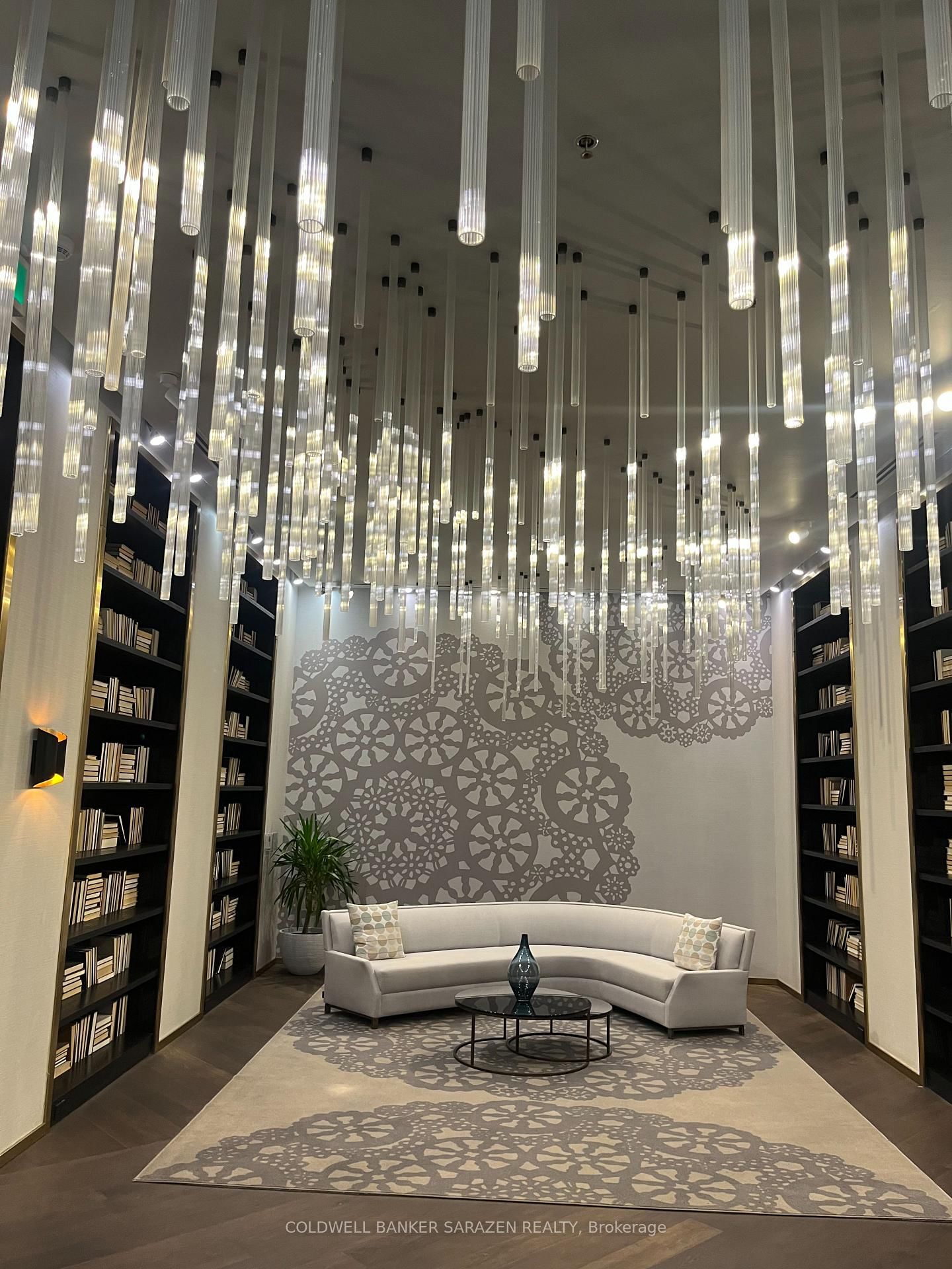 428 S Sparks Street, Unit 1501 - Photo 14