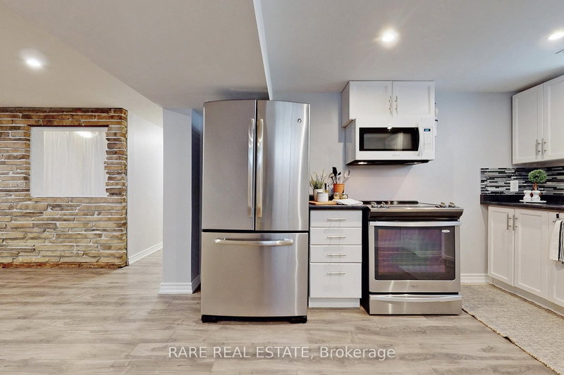 Lower - 508 Upper Gage Ave, Hamilton, L8V 4J5 | Image 2
