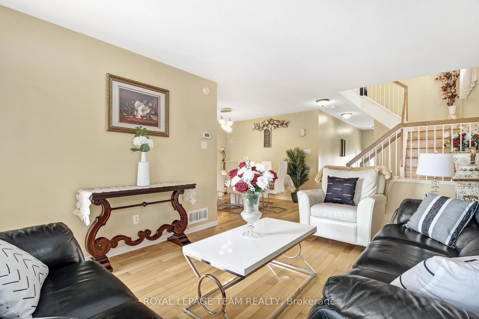 Townhouse for sale at 2362 Bois Vert Place, Ottawa, Ontario, K4A 4V1 - Avalon East - MLS: X12973294