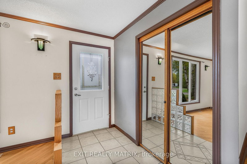29 Louise Cres, Russell, K0A 1W0 | Image 2