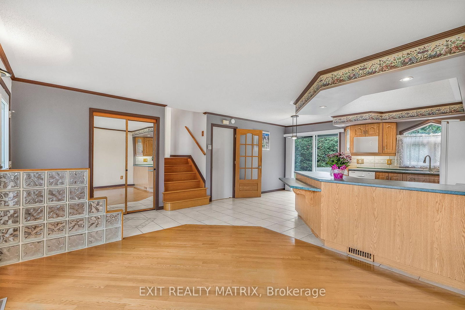 Detached House for sale at 29 Louise Crescent, Russell, Ontario, K0A 1W0 - Embrun - MLS: X12973334