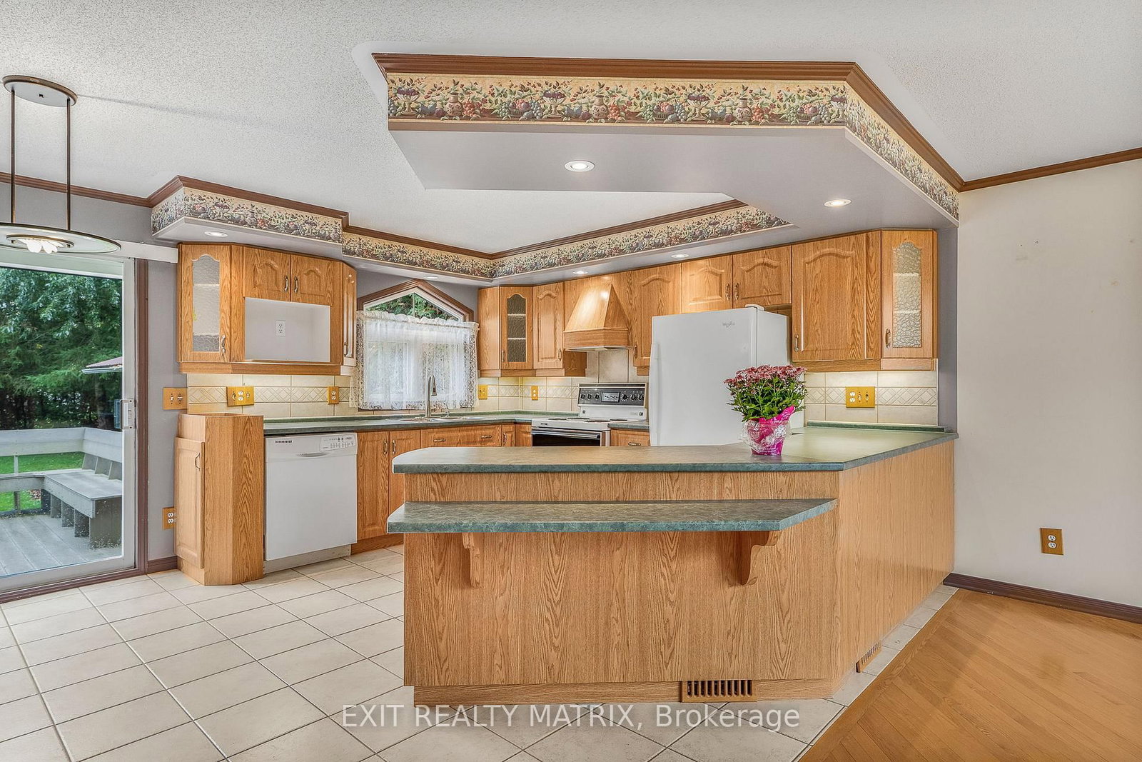 Detached House for sale at 29 Louise Crescent, Russell, Ontario, K0A 1W0 - Embrun - MLS: X12973334