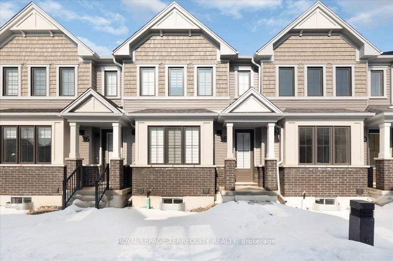 home for lease on 38 Kingbird Common