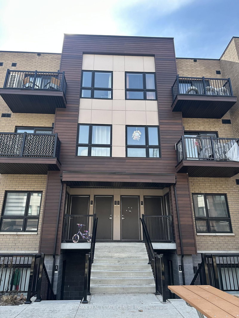 home for lease on E9-20-20 Palace Street