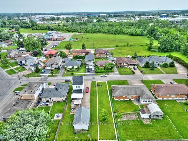 314 Marshall Ave, Welland, L3C 2N6 | Image 3