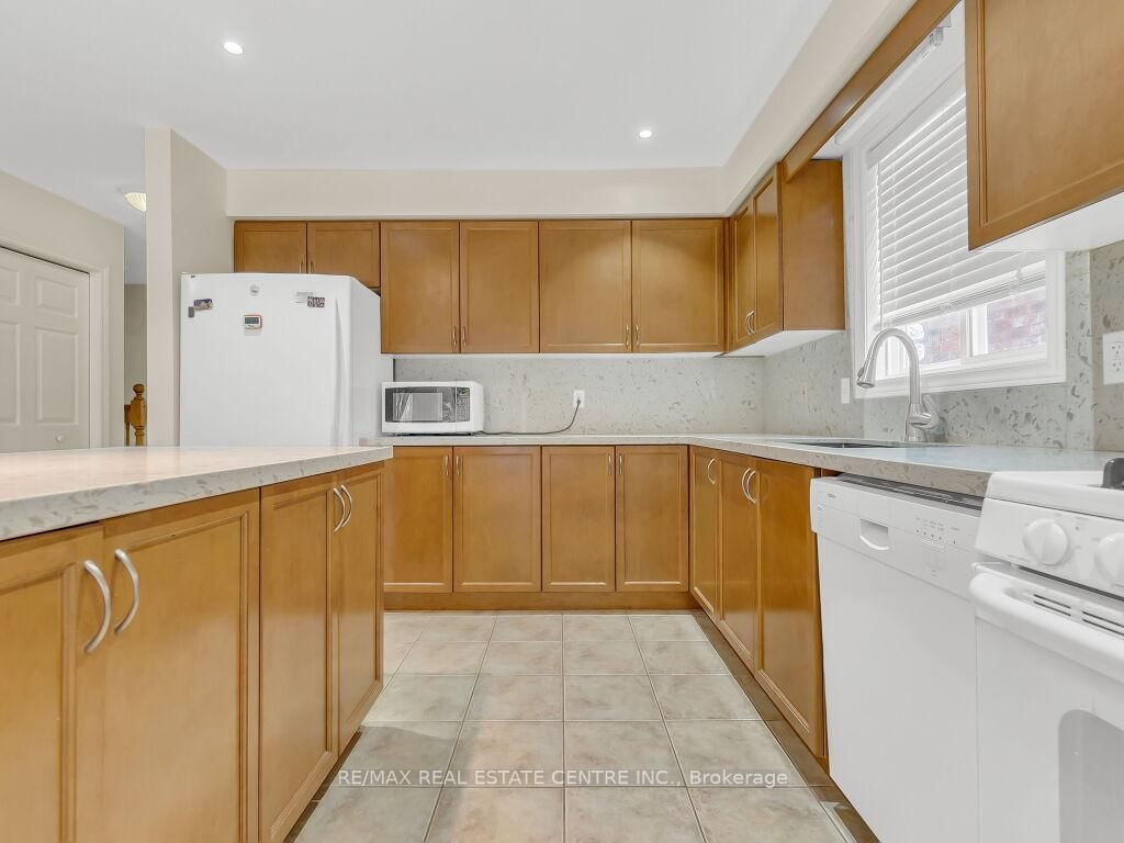 31 Sinclair Street - Photo 11