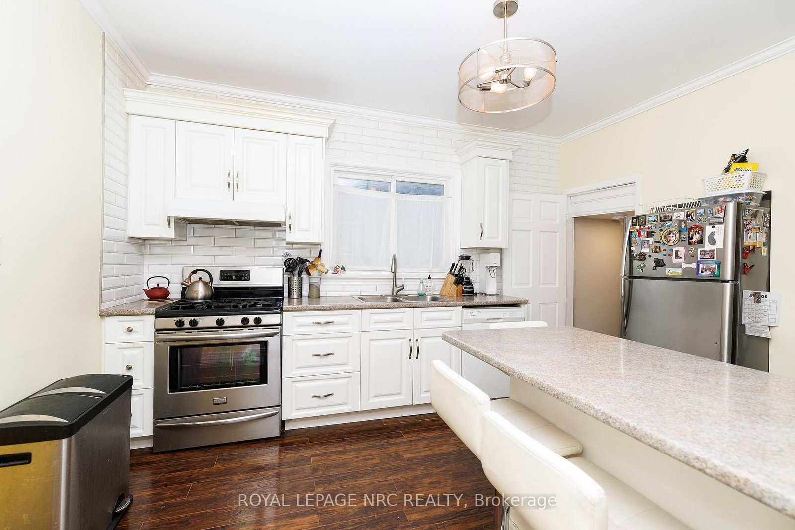 Detached House for sale at 78 RUSSELL Avenue, St. Catharines, Ontario, L2R 1V7 - Downtown - MLS: X12973706