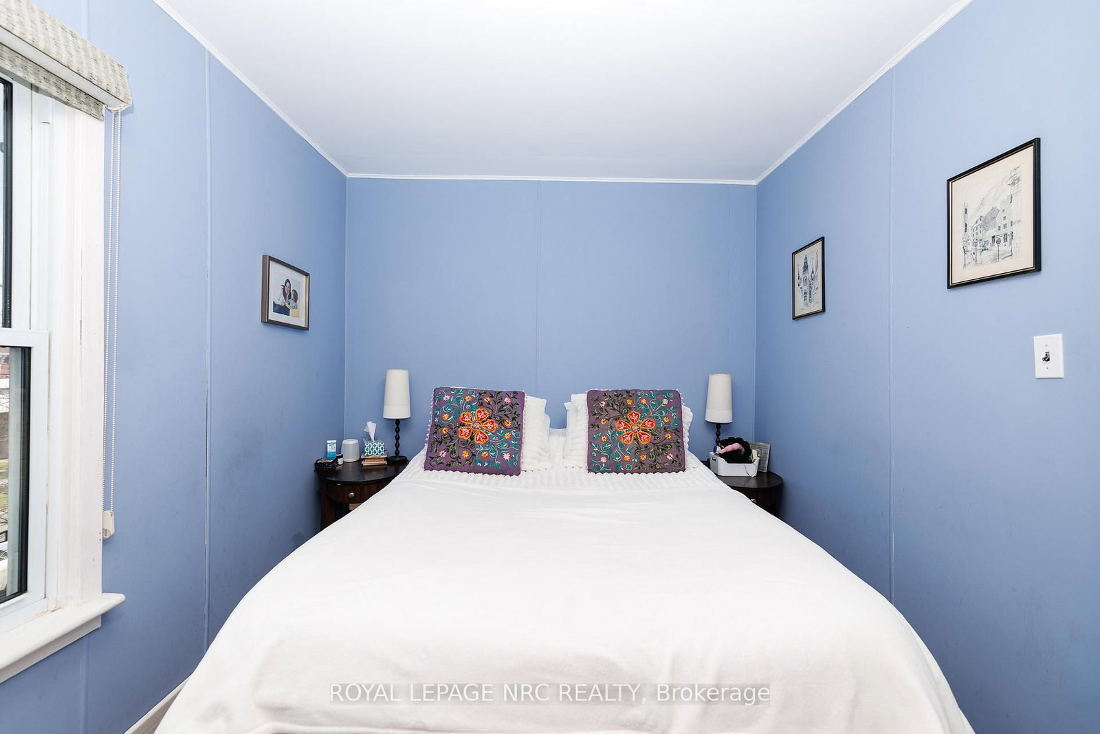 Detached House for sale at 78 RUSSELL Avenue, St. Catharines, Ontario, L2R 1V7 - Downtown - MLS: X12973706