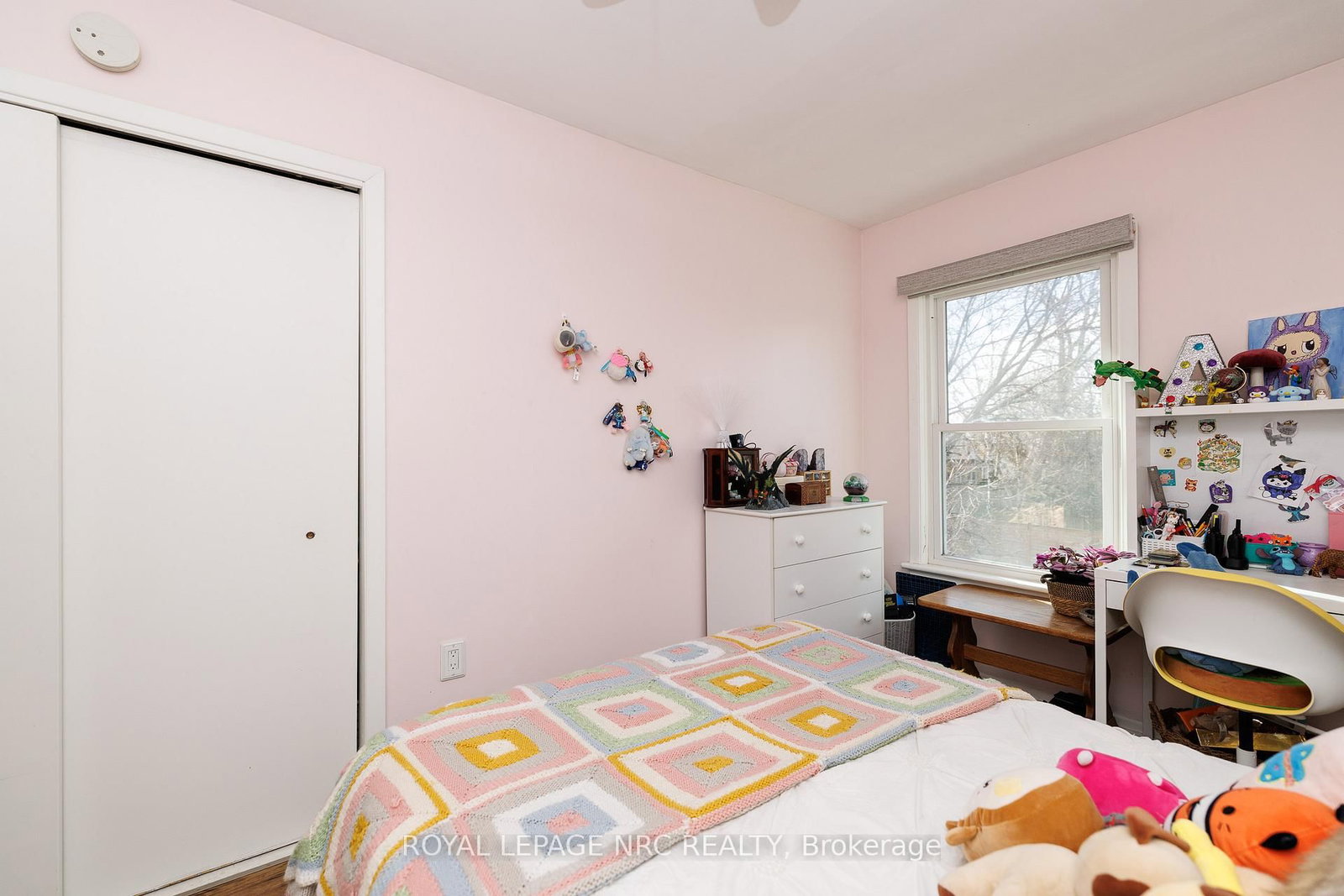 Detached House for sale at 78 RUSSELL Avenue, St. Catharines, Ontario, L2R 1V7 - Downtown - MLS: X12973706