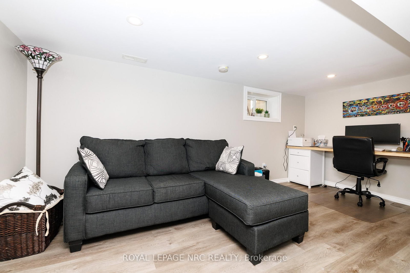 Detached House for sale at 78 RUSSELL Avenue, St. Catharines, Ontario, L2R 1V7 - Downtown - MLS: X12973706