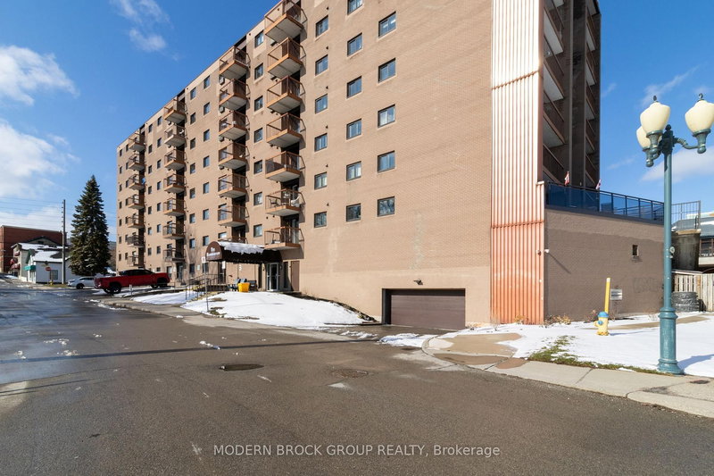 703 - 3 Apple St, Brockville, K6V 4X5 | Image 3