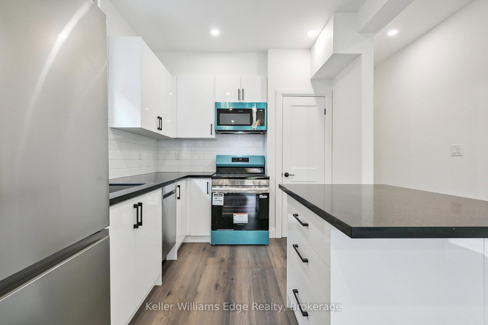 Detached House for sale at 161 Weir Street, Hamilton, Ontario, L8H 5G1 - Homeside - MLS: X12974134