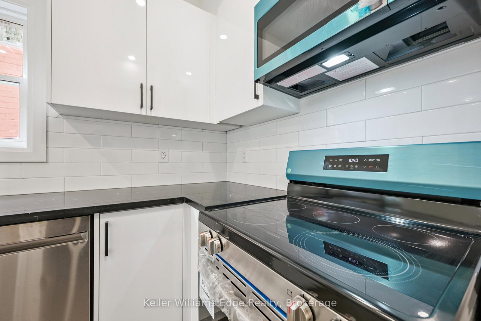 Detached House for sale at 161 Weir Street, Hamilton, Ontario, L8H 5G1 - Homeside - MLS: X12974134