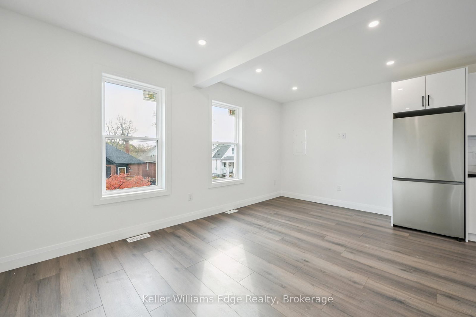 Detached House for sale at 161 Weir Street, Hamilton, Ontario, L8H 5G1 - Homeside - MLS: X12974134