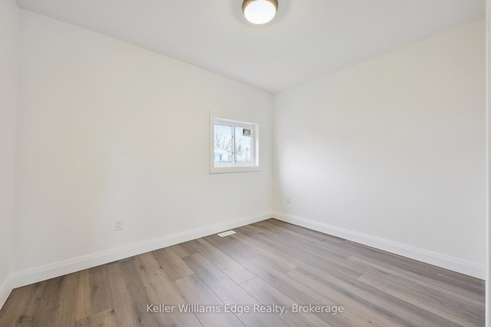 Detached House for sale at 161 Weir Street, Hamilton, Ontario, L8H 5G1 - Homeside - MLS: X12974134