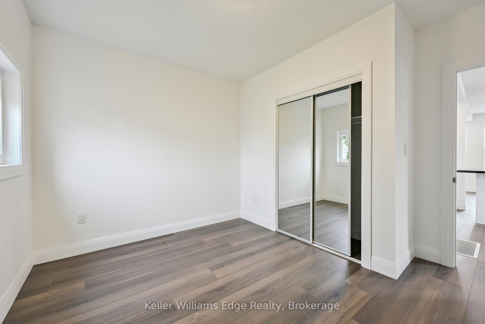 Detached House for sale at 161 Weir Street, Hamilton, Ontario, L8H 5G1 - Homeside - MLS: X12974134