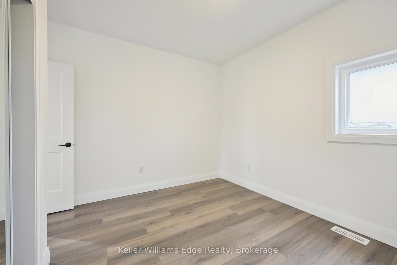 Detached House for sale at 161 Weir Street, Hamilton, Ontario, L8H 5G1 - Homeside - MLS: X12974134