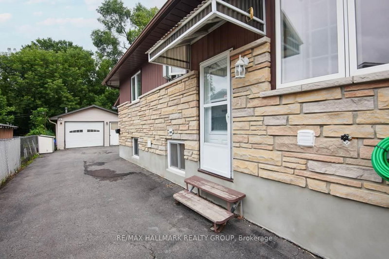 B - 79 JOLLIET Ave, Ottawa, K1L 5H1 | Image 3