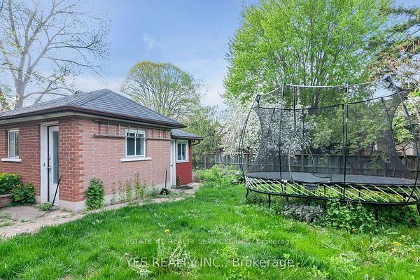 176 Kenneth Ave, Kitchener, N2A 1W2 | Image 3