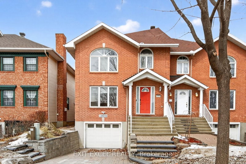 1093-B Normandy Normandy Cres, Ottawa, Ontario